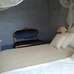 לינה וארוחת בוקר Casa Soleluna